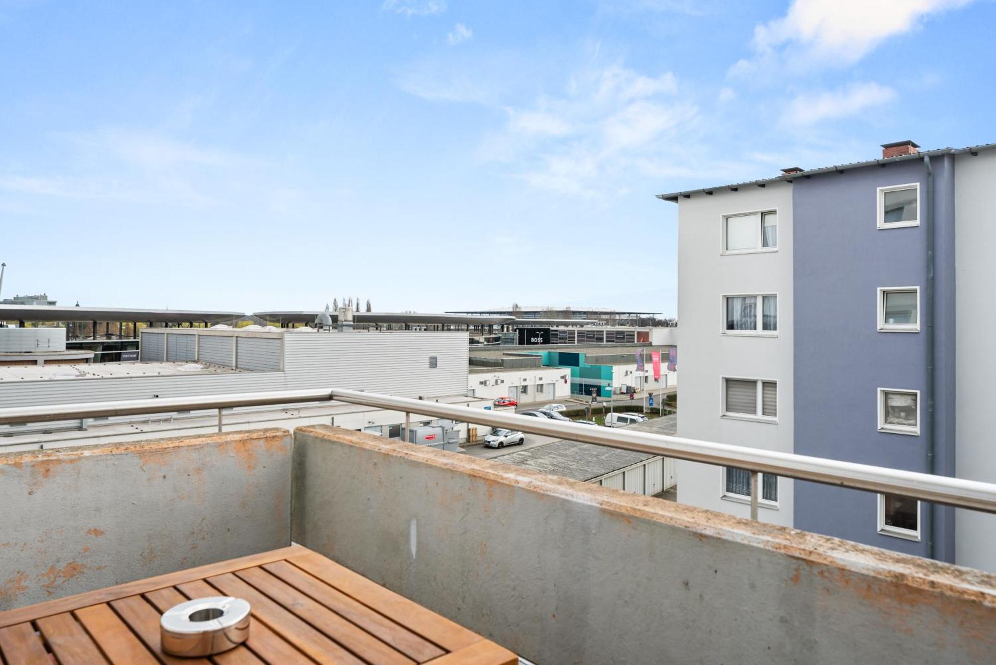 Free Living - City Design Apartments, Zentrum, Outlet, Balkon, Kueche Wolfsburg Esterno foto