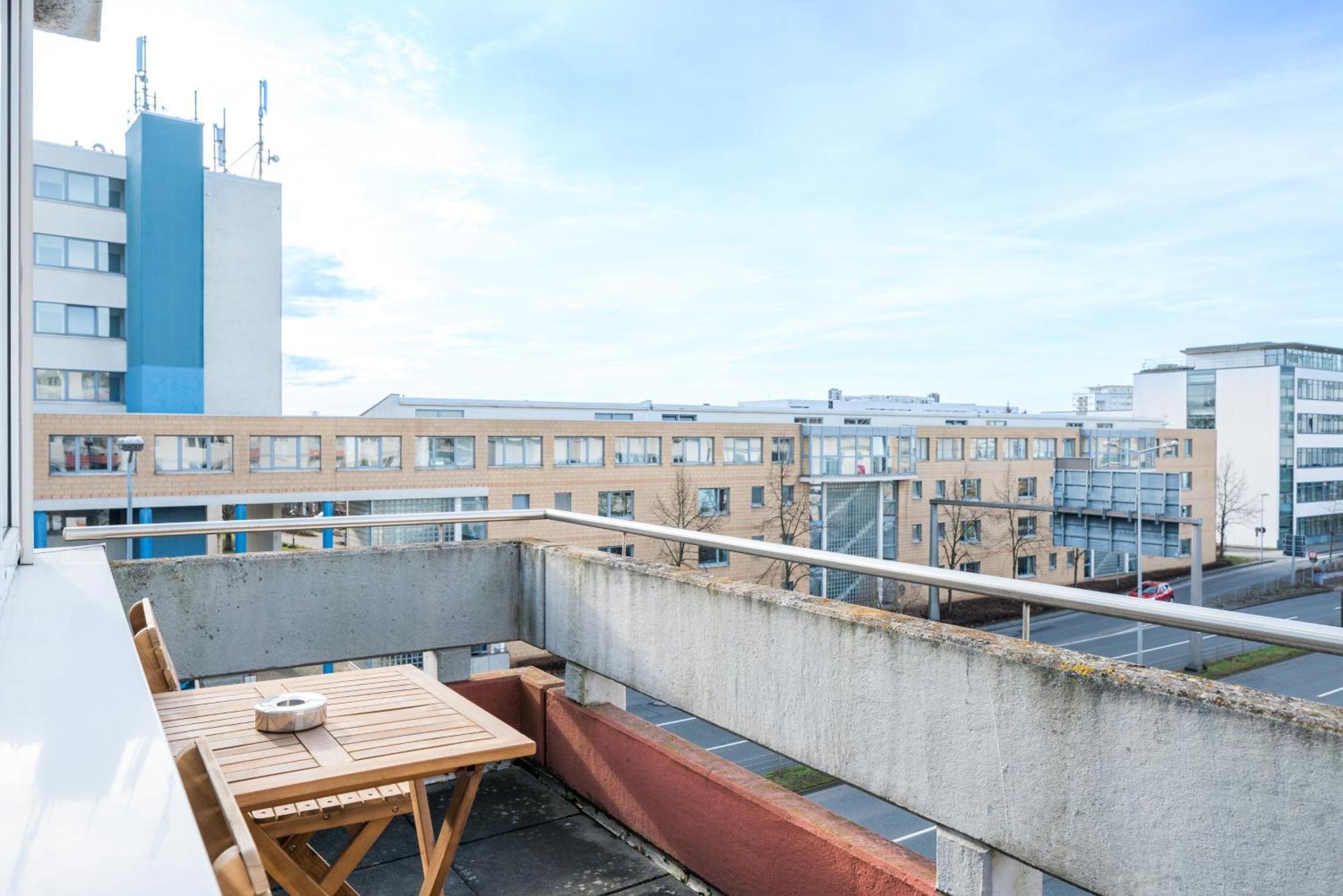 Free Living - City Design Apartments, Zentrum, Outlet, Balkon, Kueche Wolfsburg Esterno foto